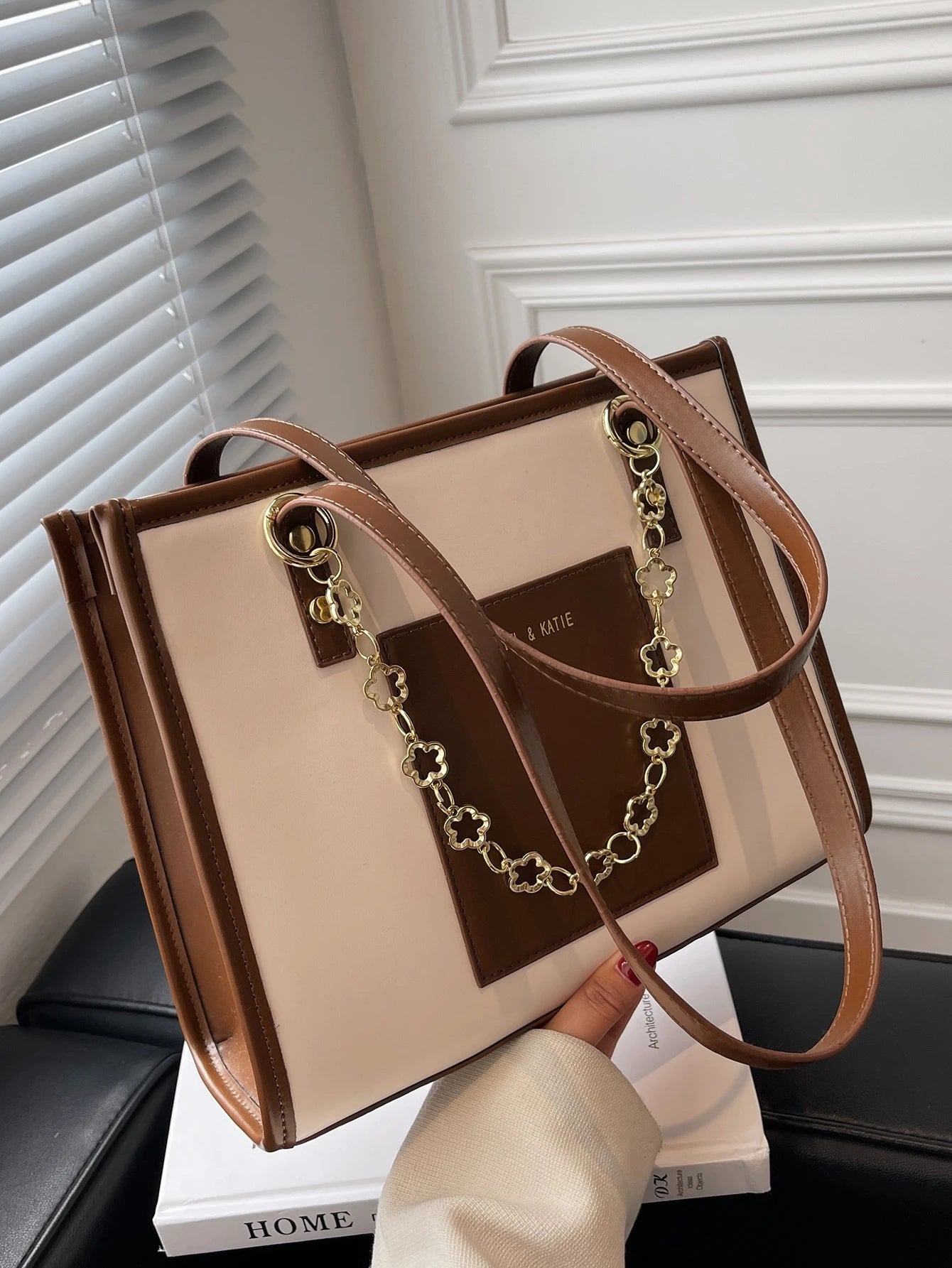 Sac fourre-tout à l'épaule 22
