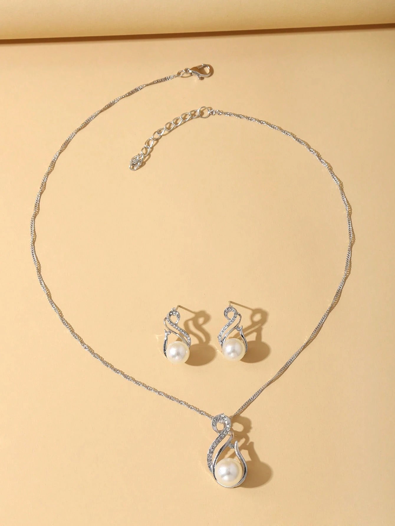 1 set/1 pièce Collier et 1 paire 24