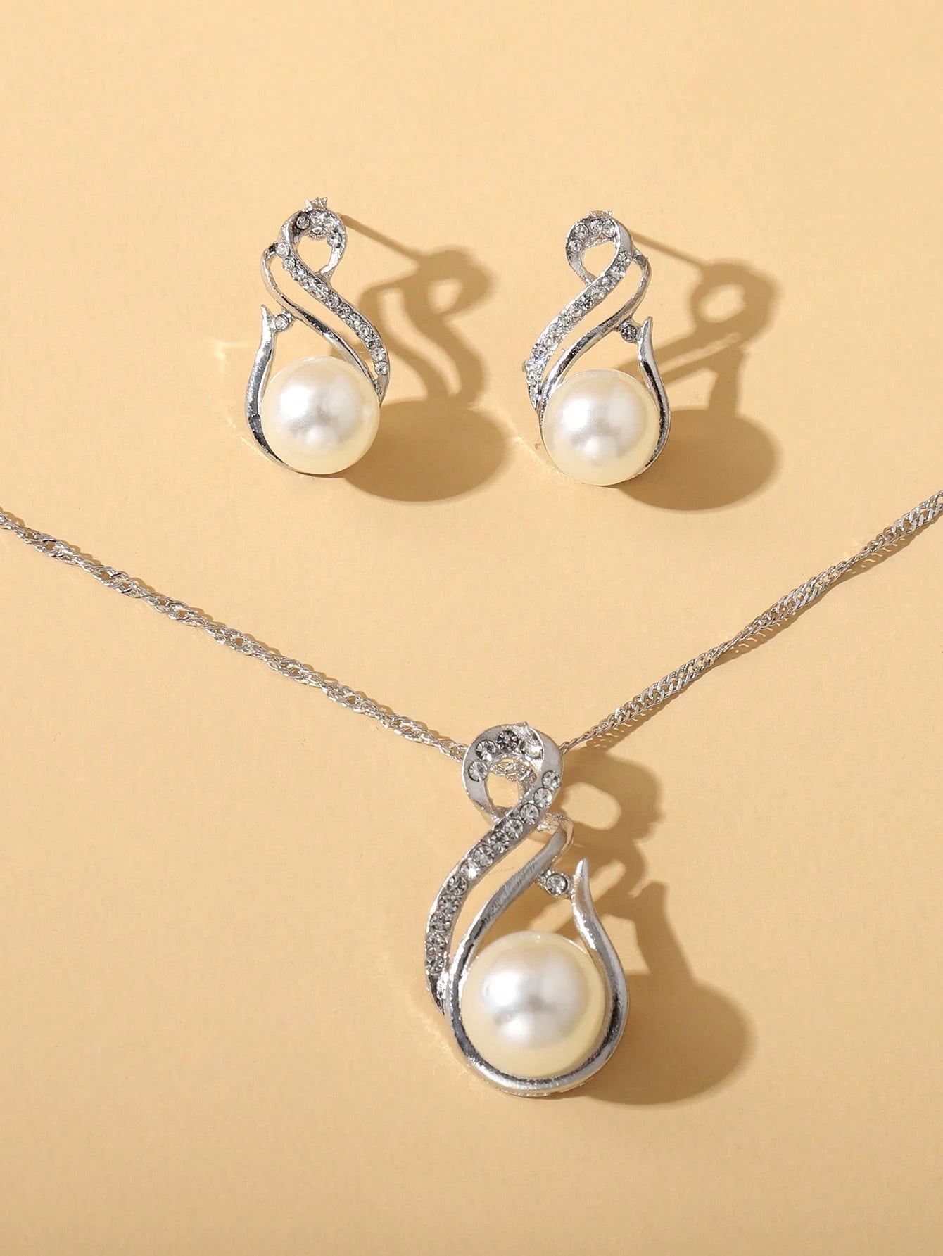 1 set/1 pièce Collier et 1 paire 24