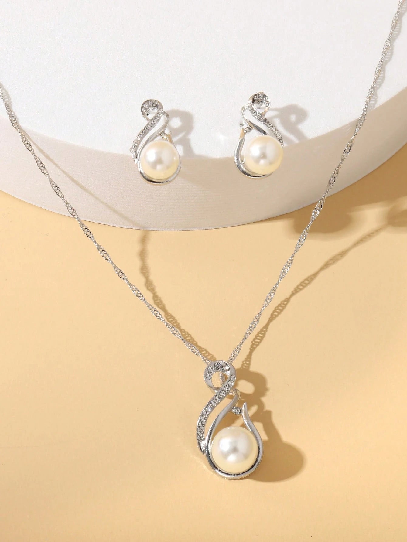 1 set/1 pièce Collier et 1 paire 24