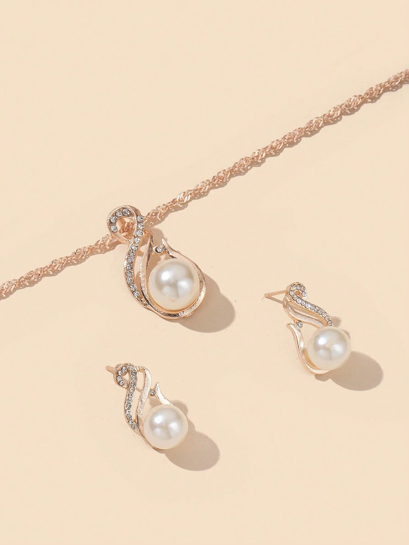 1 set/1 pièce Collier et 1 paire 24