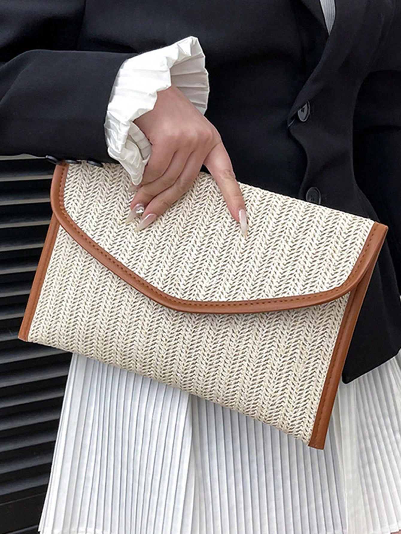 Sac pochette minimaliste 02