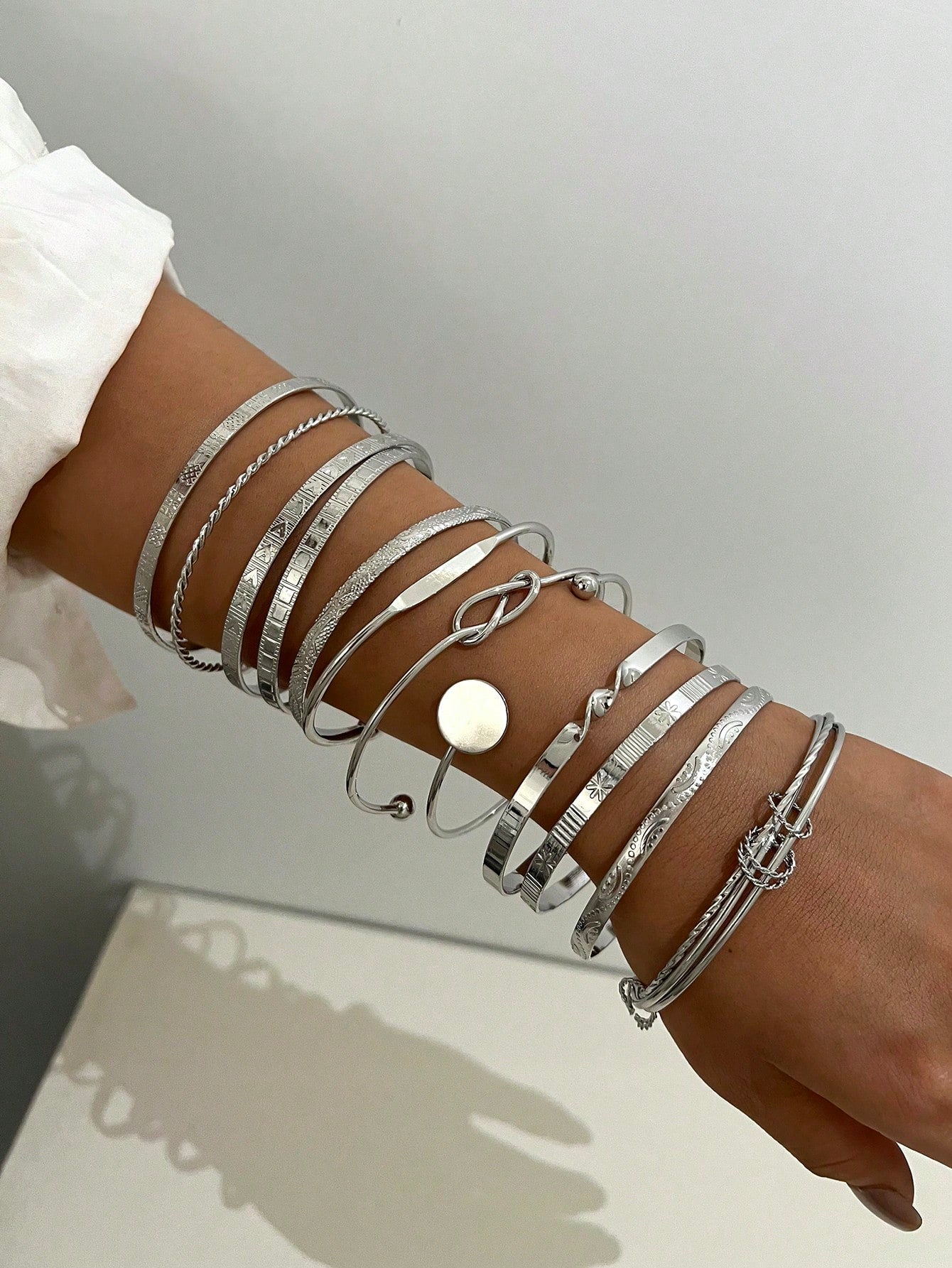 12 pièces Bracelet large 33