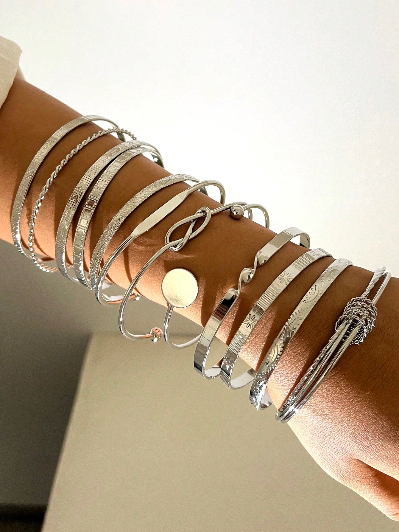 12 pièces Bracelet large 33