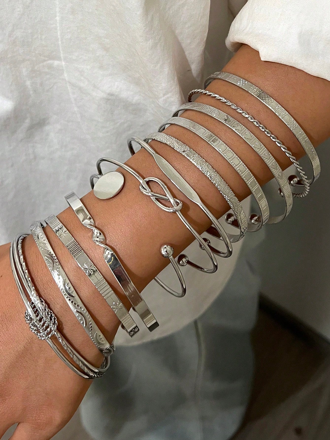 12 pièces Bracelet large 33