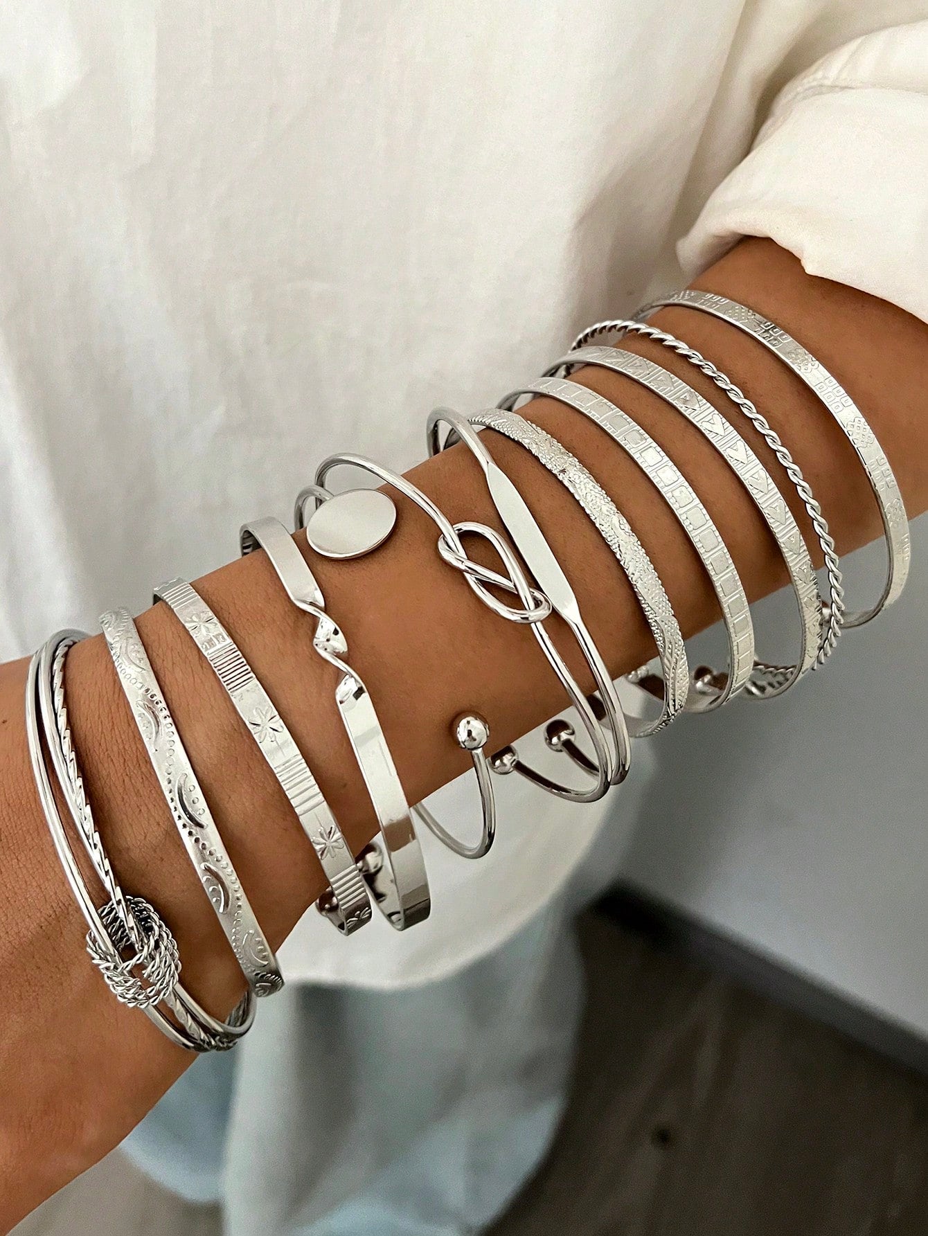 12 pièces Bracelet large 33