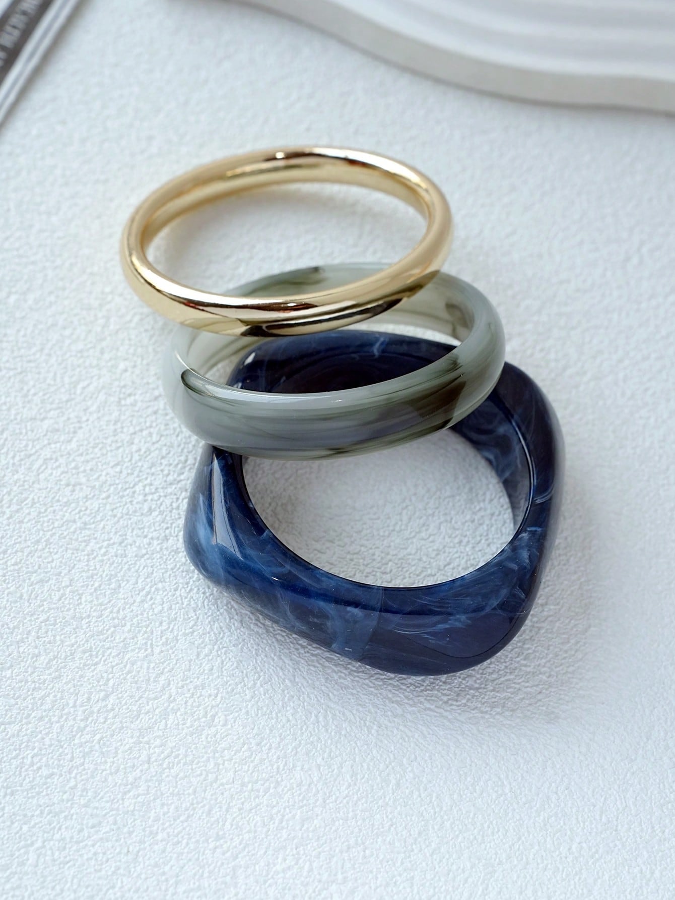 3 pièces Bracelet acrylique vintage 32