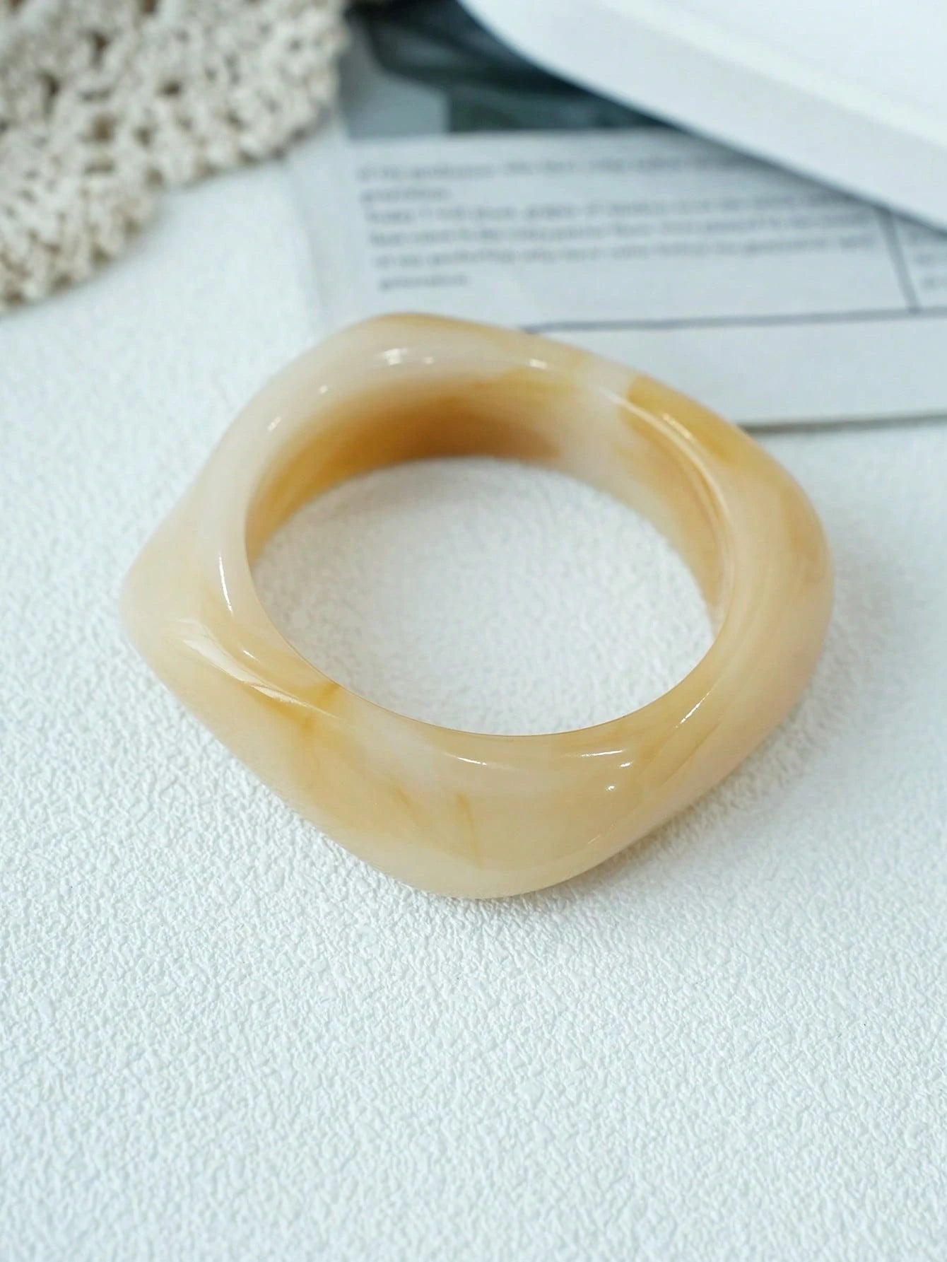 1 pièces Bracelet acrylique vintage 32