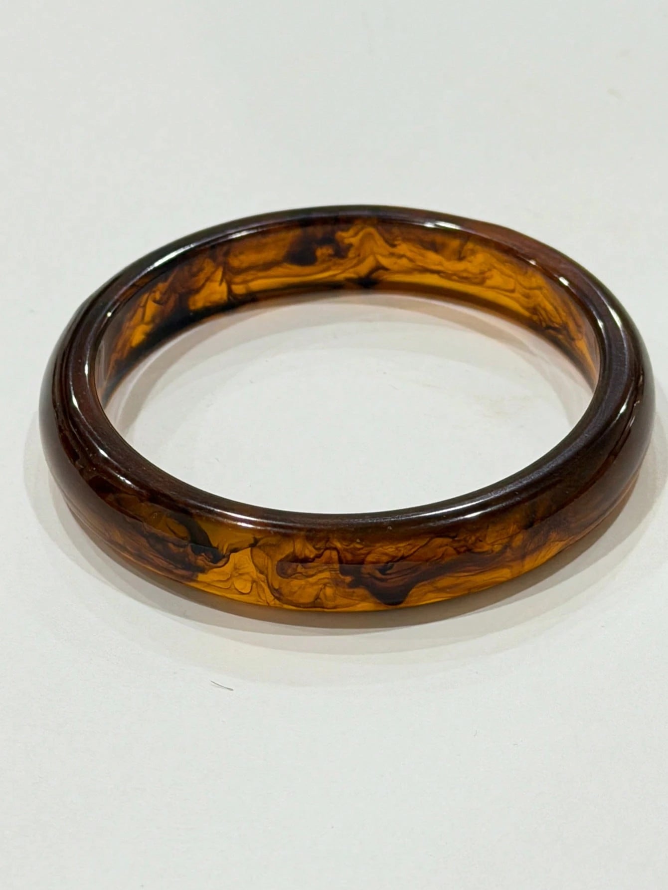 1 pièces Bracelet acrylique vintage 32