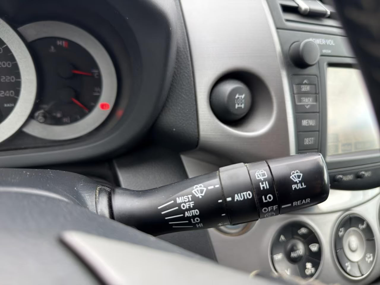 Toyota RAV4 Executive 4×4 – Diesel Manuelle