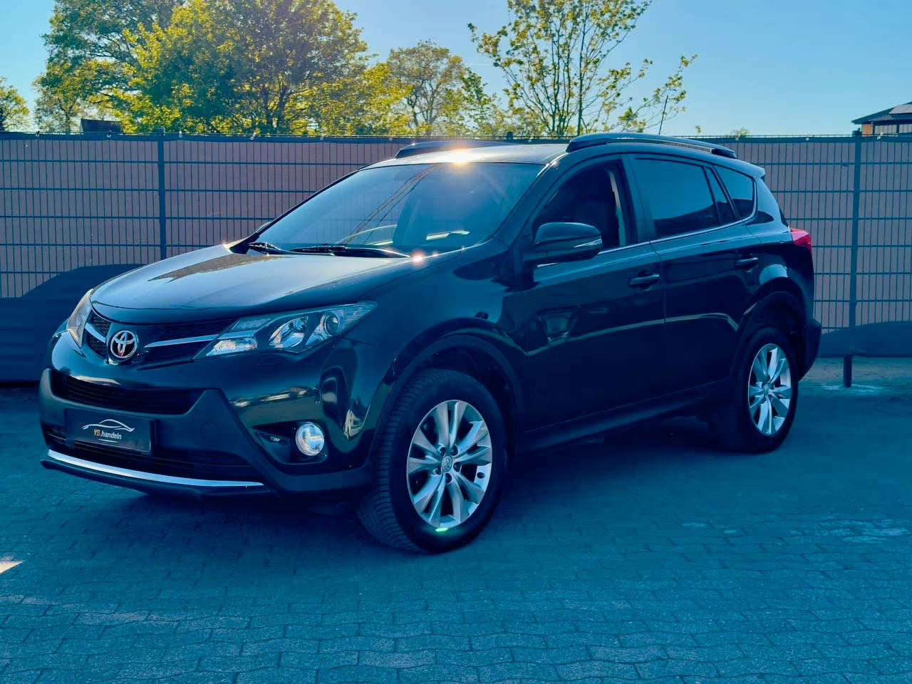 Toyota RAV4 Executive 4×4 – Diesel Manuelle (2014)