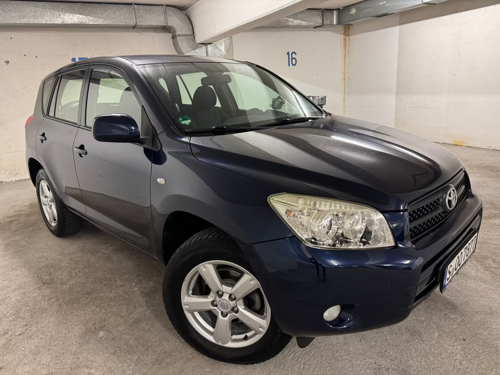 Toyota RAV4 Sol 4×4 – Essence Manuelle