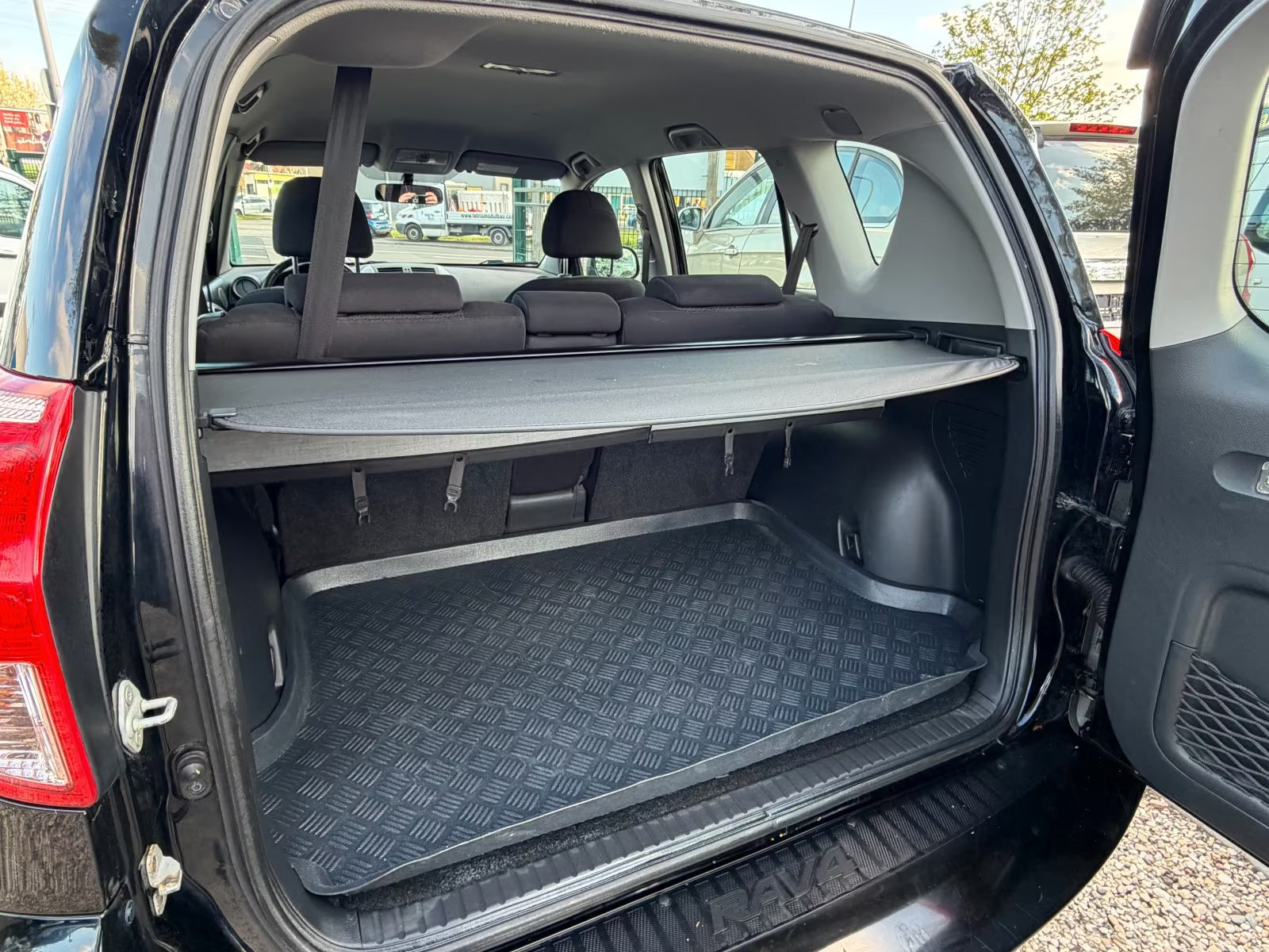 Toyota RAV4 Sol 4×4 – Diesel Manuelle