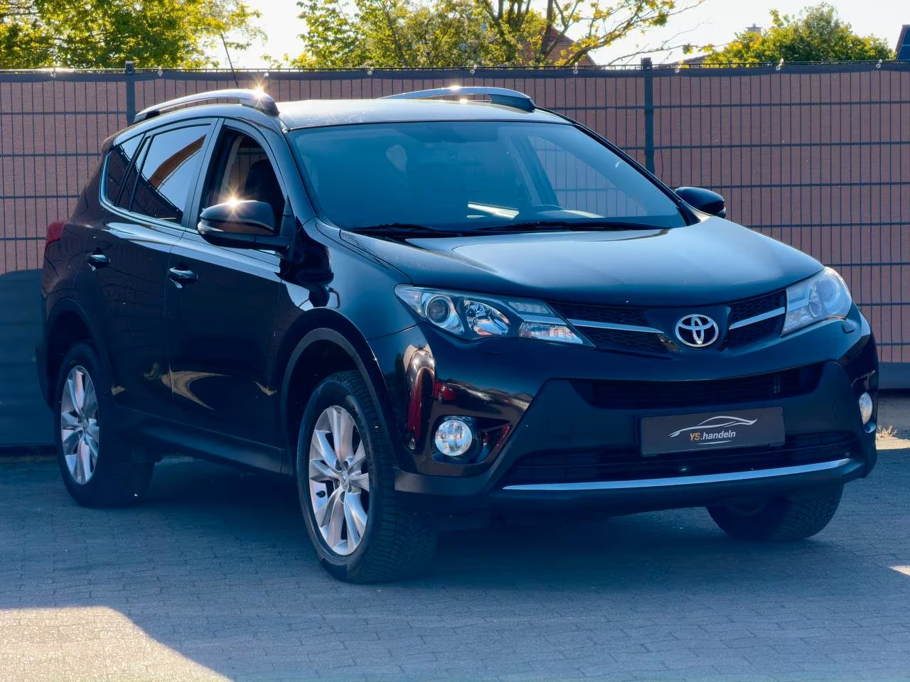 Toyota RAV4 Executive 4×4 – Diesel Manuelle (2014)