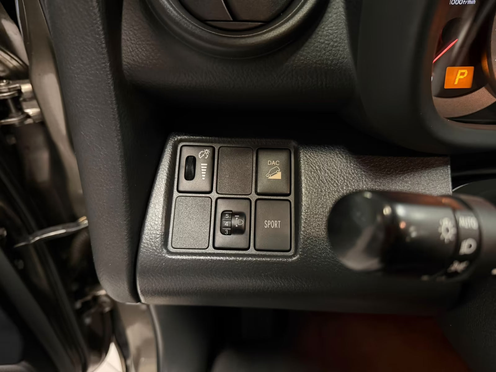 Toyota RAV4 Executive 4×4 – Diesel Automatique