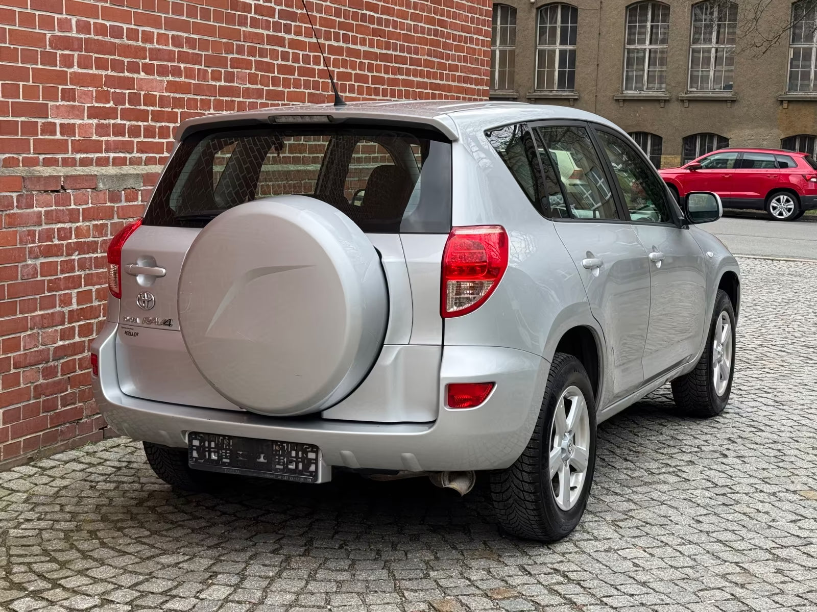 Toyota RAV4 Cross Sport 4×4 – Essence Manuelle