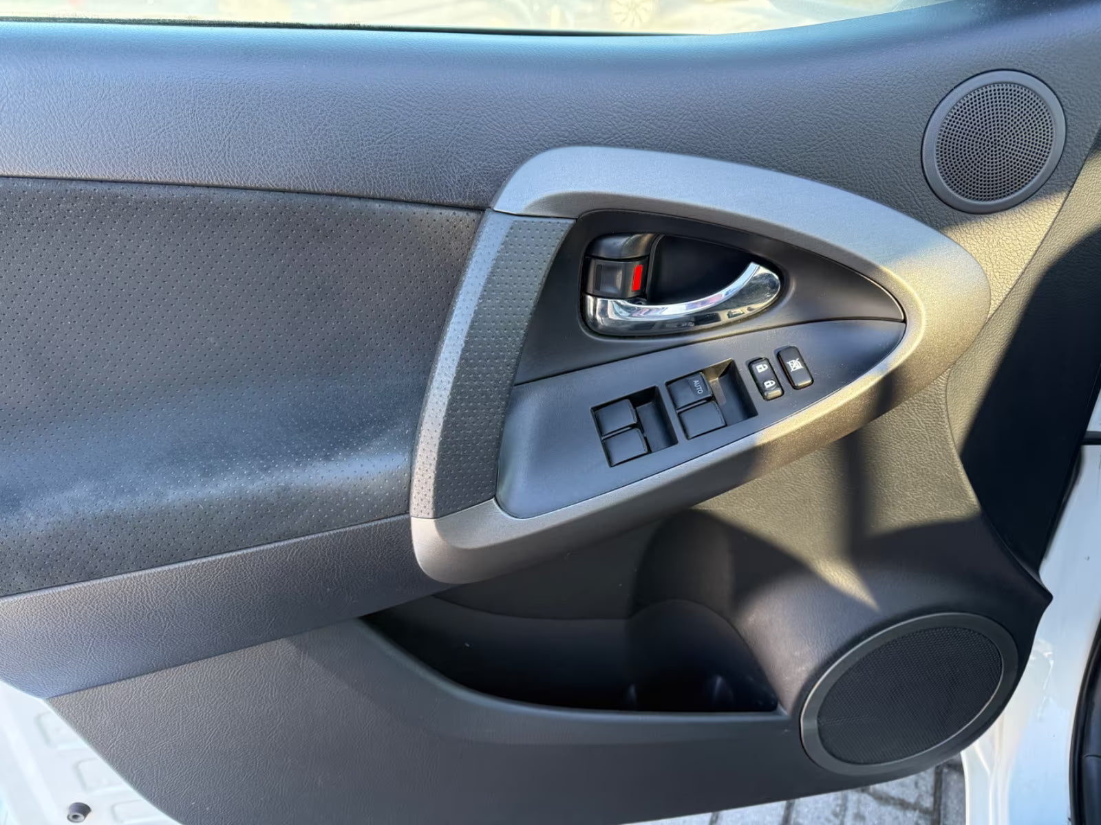 Toyota RAV4 Life 4×4 – Diesel Automatique