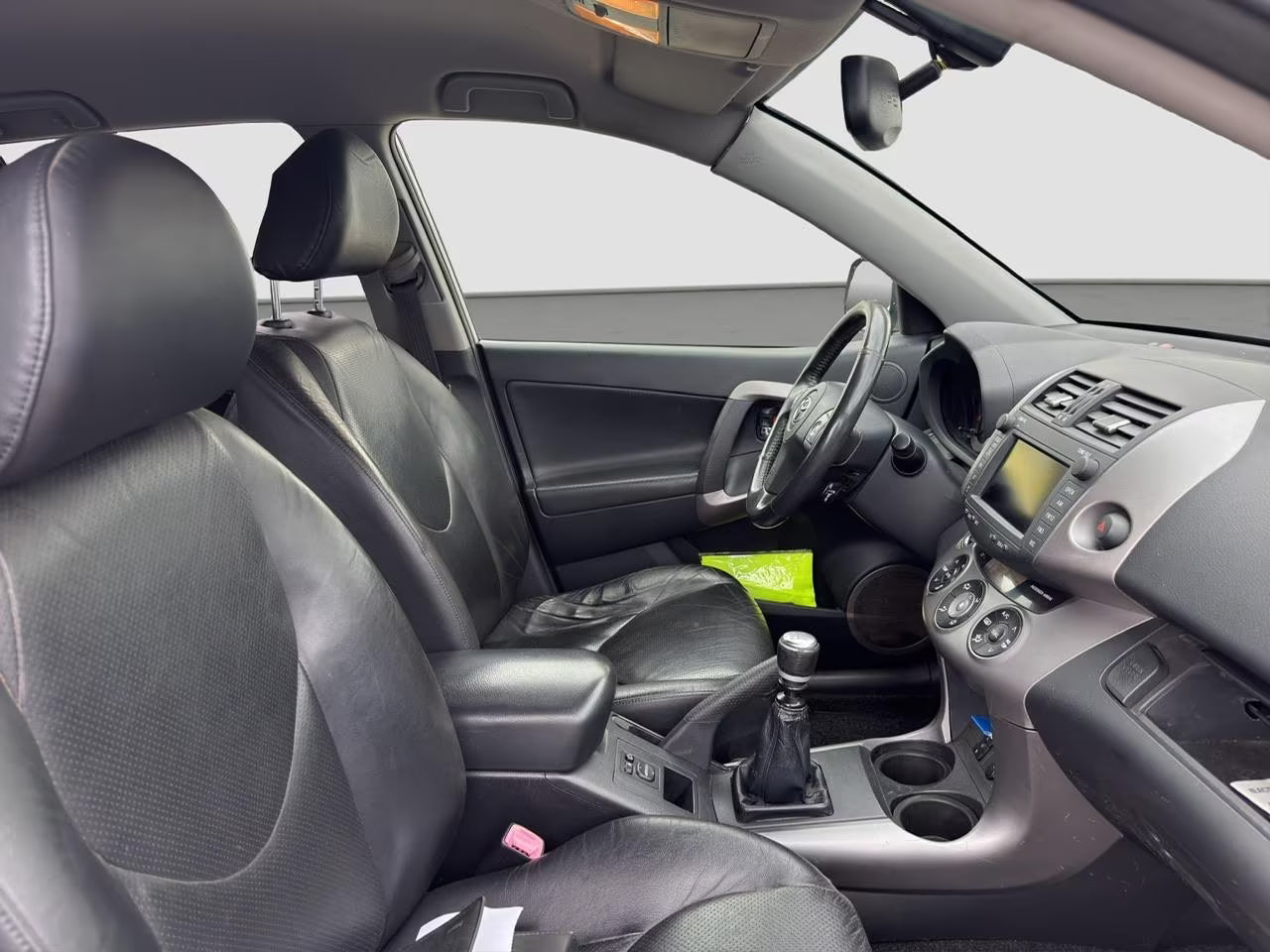 Toyota RAV4 Executive 4×4 – Diesel Manuelle