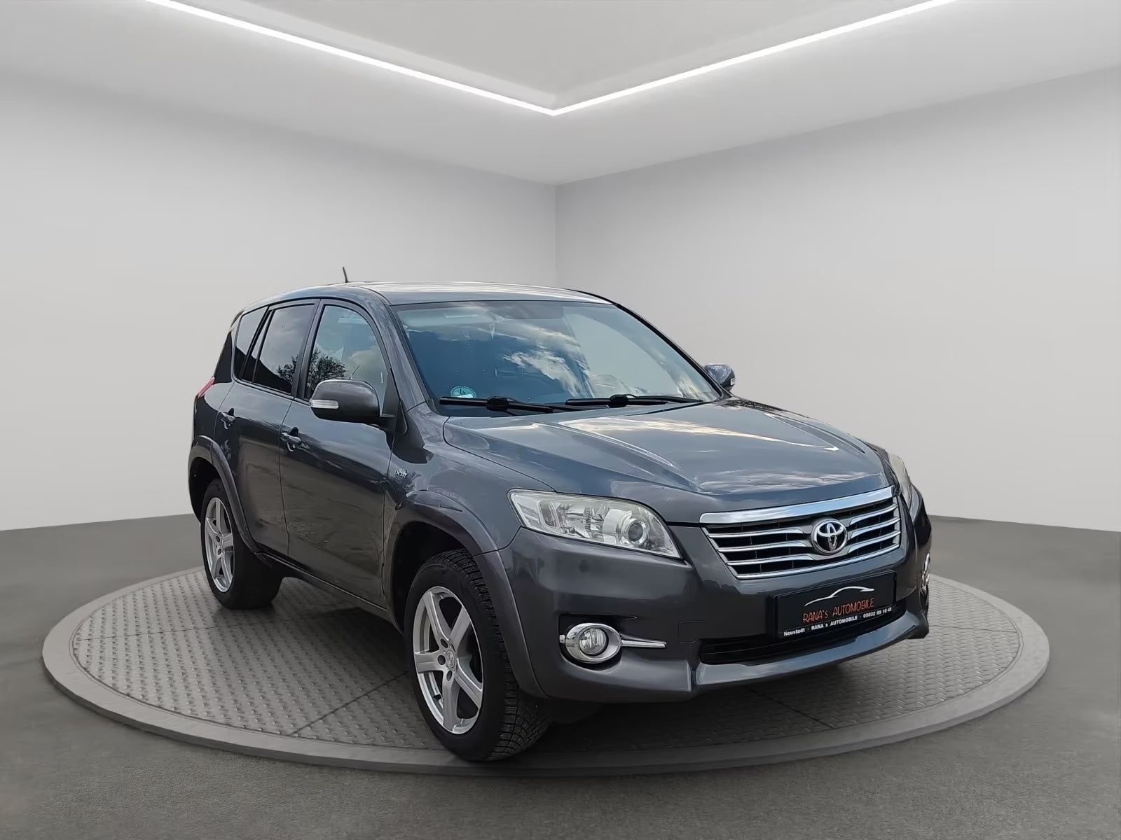 Toyota RAV4 Executive 4×4 – Diesel