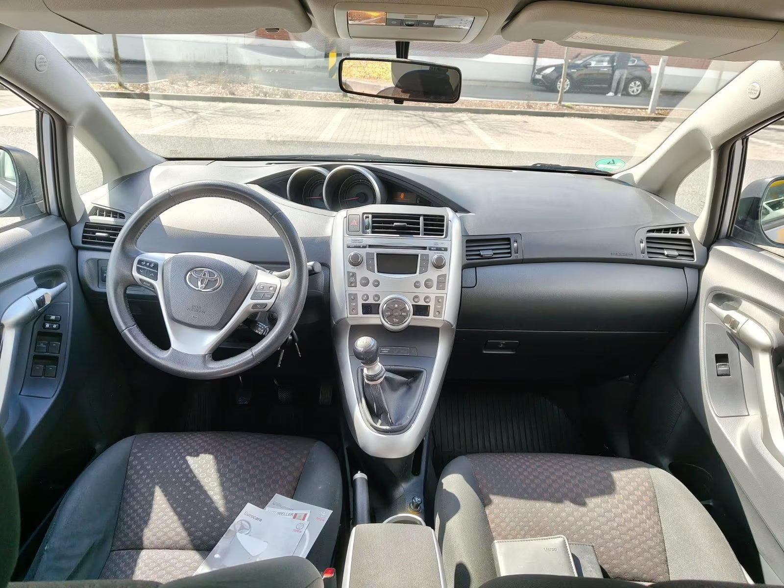 Toyota Verso 1.8 Essence – Panoramique
