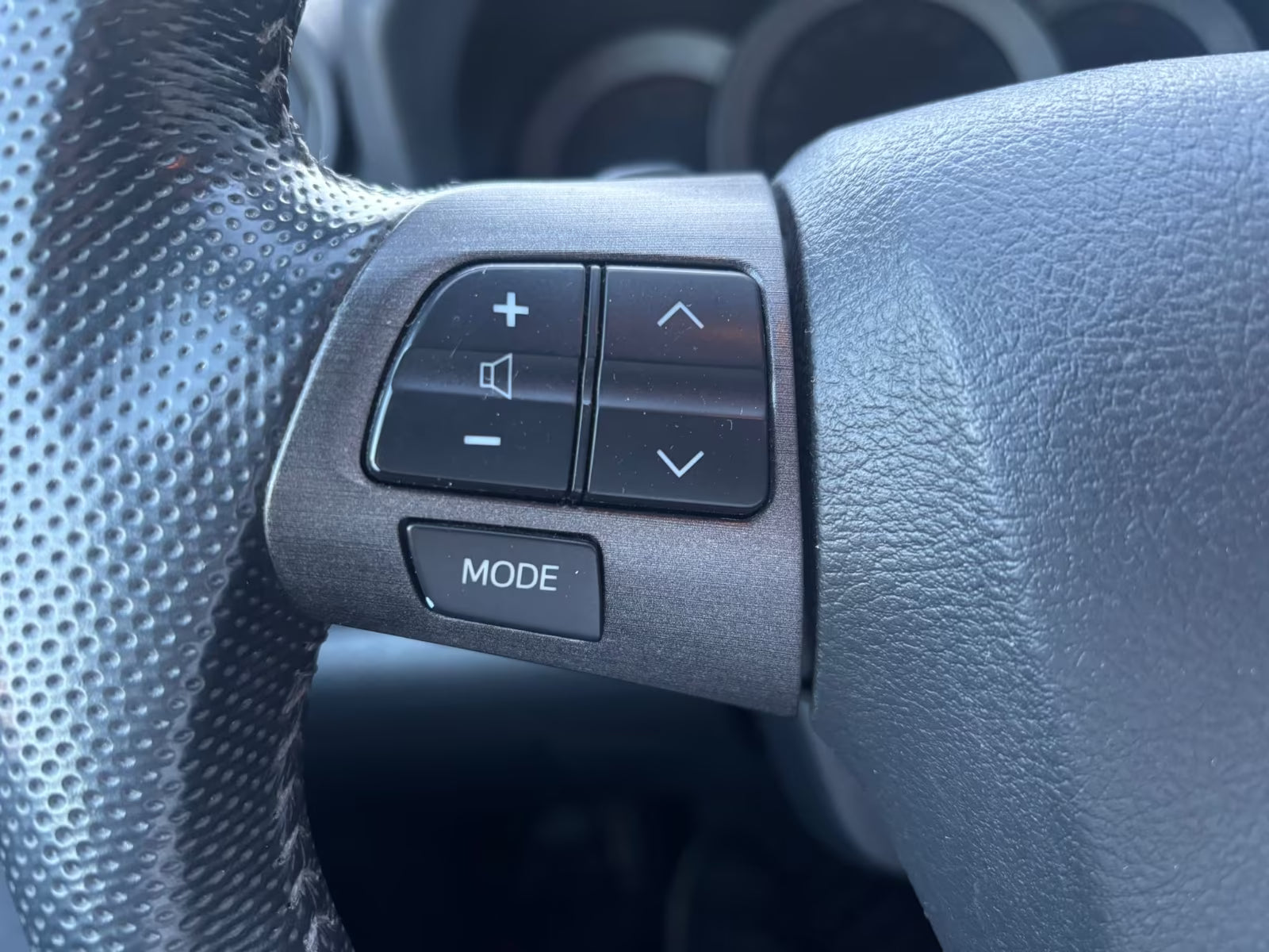 Toyota RAV4 Exécutive 4×4 – Diesel Automatique