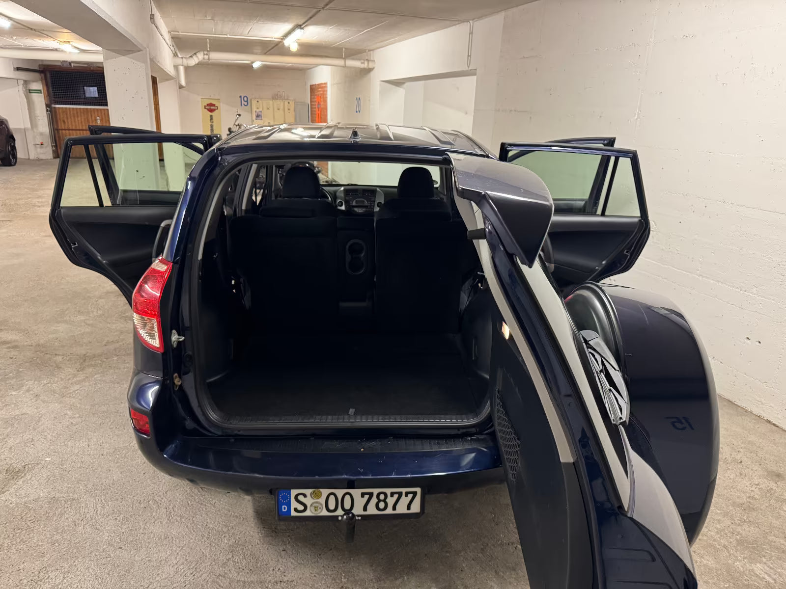 Toyota RAV4 Sol 4×4 – Essence Manuelle