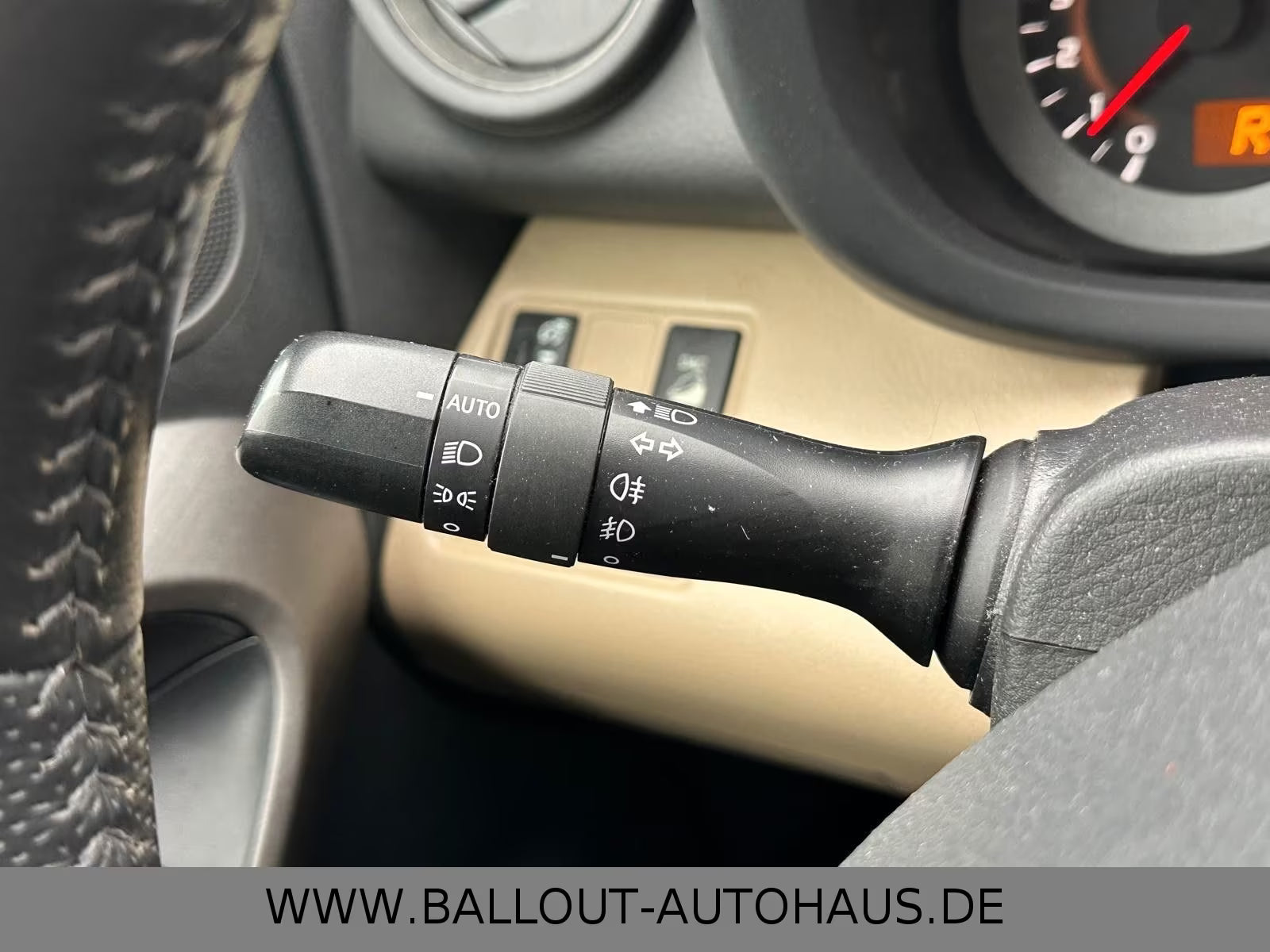 Toyota RAV4 Executive 4×4 – Diesel Automatique