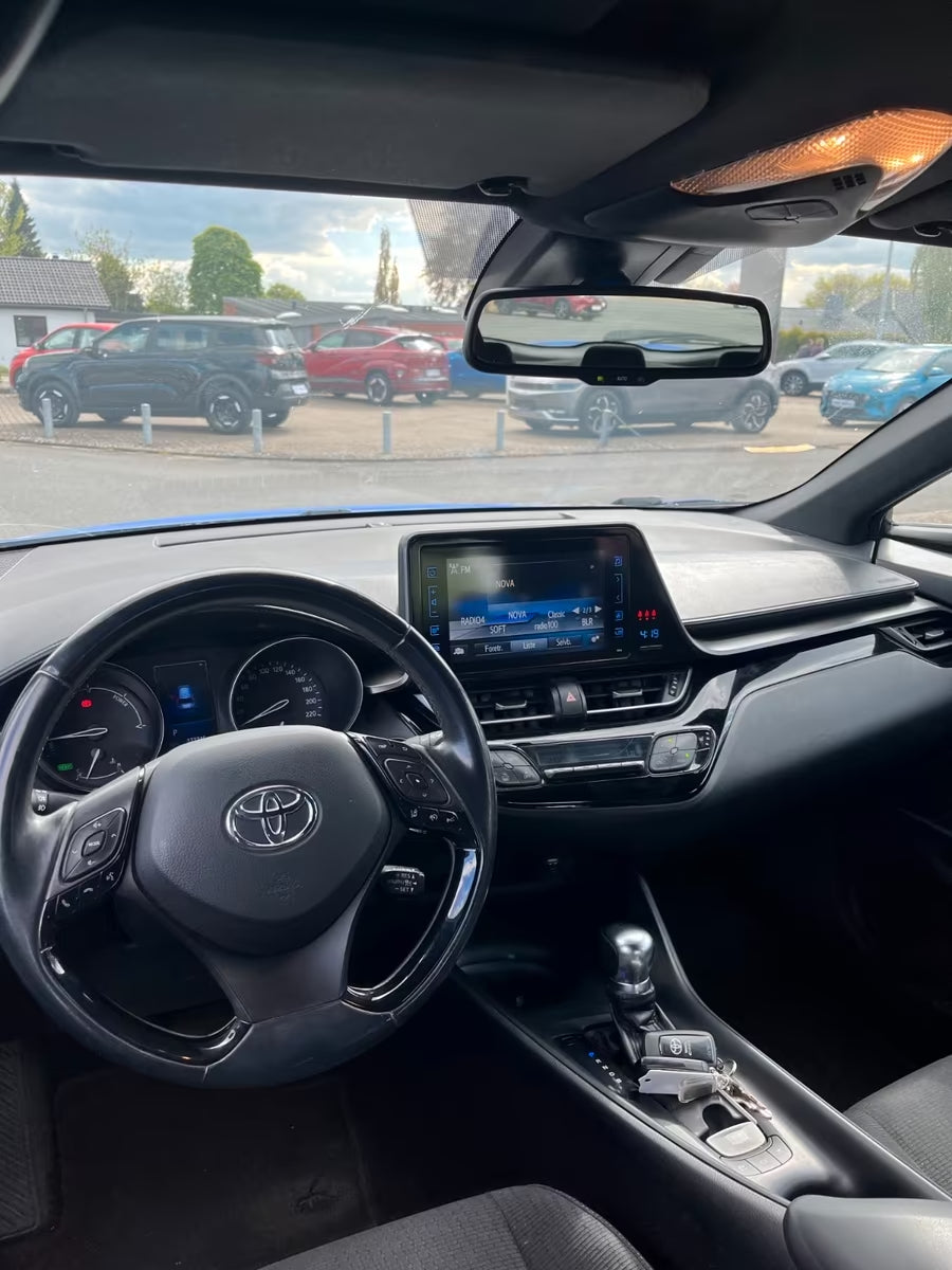 Toyota C-HR Hybrid Style Automatique (2018)