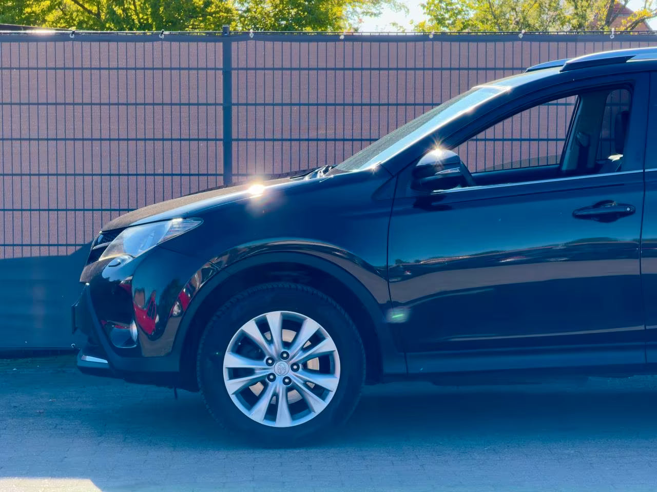 Toyota RAV4 Executive 4×4 – Diesel Manuelle (2014)