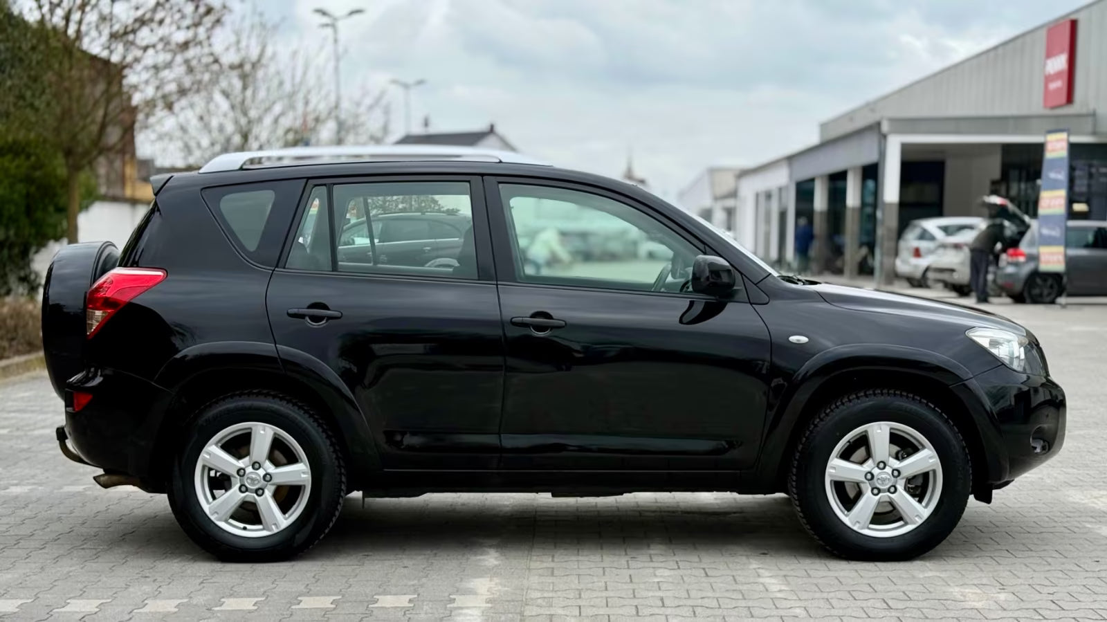 Toyota RAV4 Sol 4×4 – Diesel Manuelle