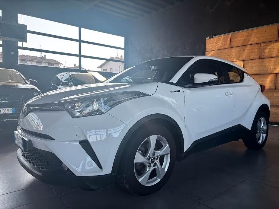 Toyota C-HR 1.8 Hybrid Business e-CVT (2019)