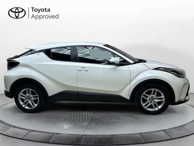 Toyota C-HR Hybrid 122h (2022)