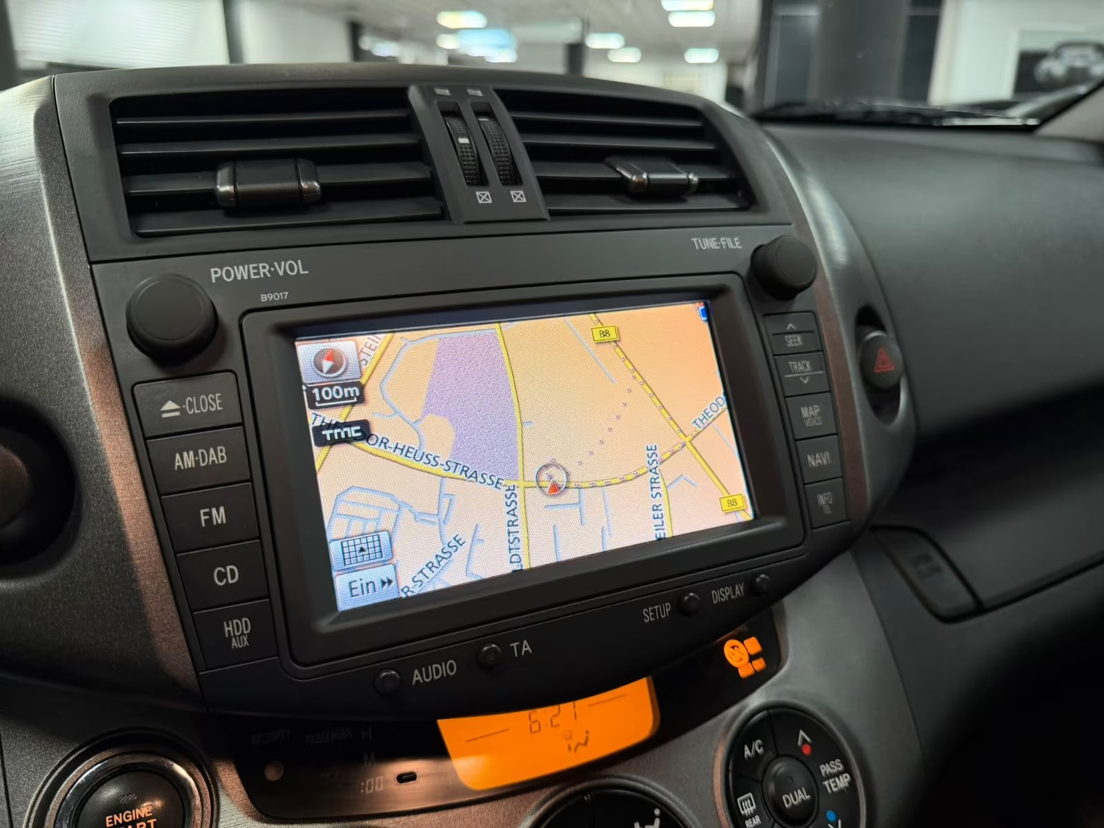 Toyota RAV4 Executive 4×4 – Diesel Automatique