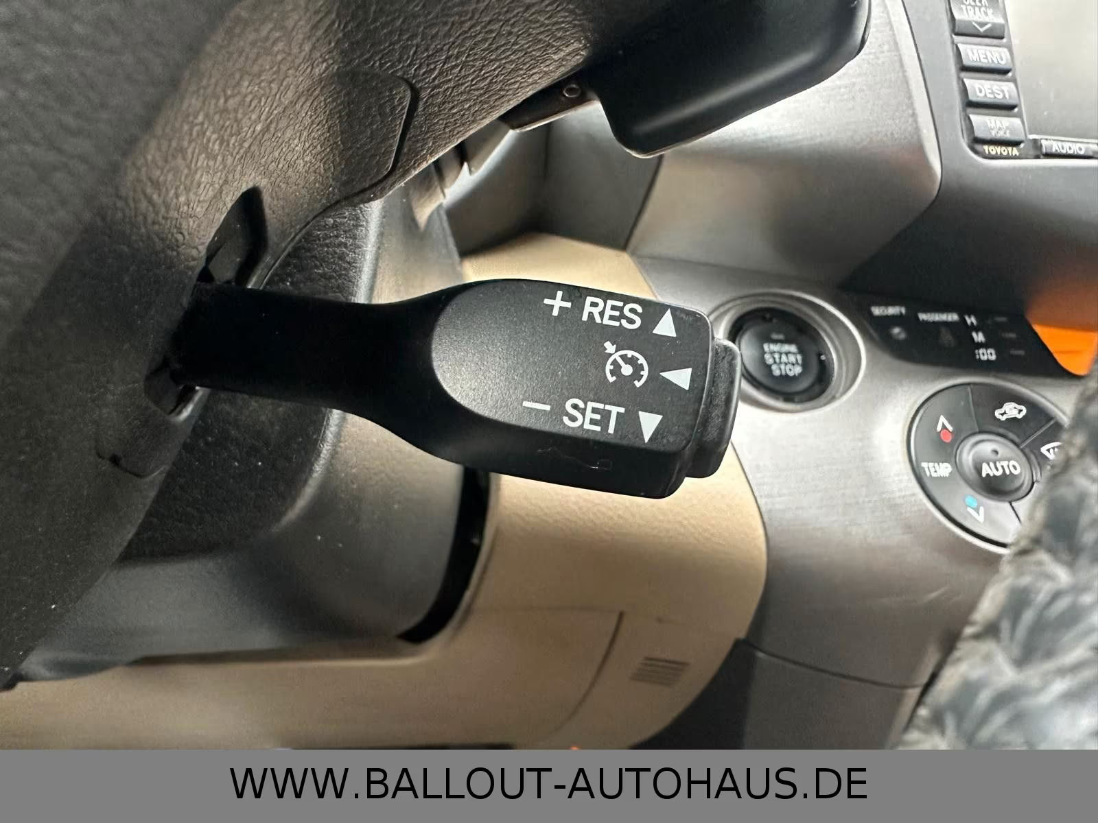Toyota RAV4 Executive 4×4 – Diesel Automatique