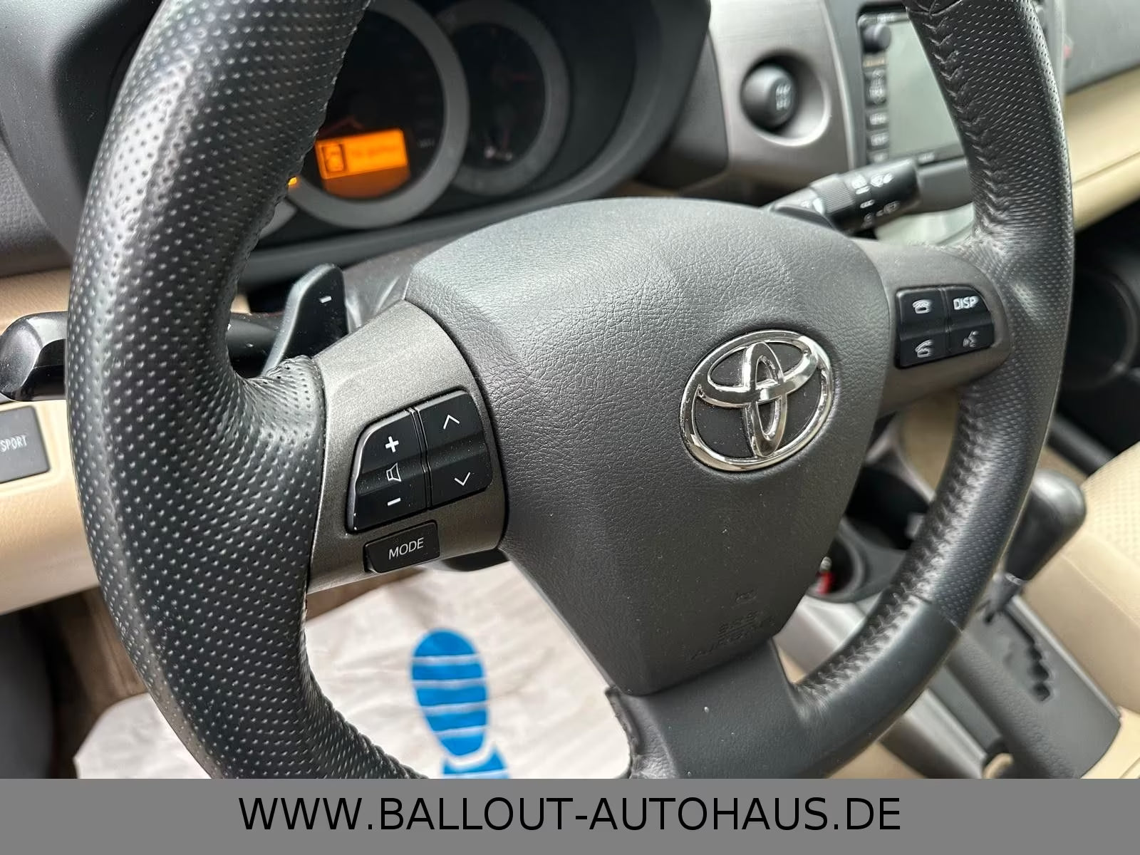 Toyota RAV4 Executive 4×4 – Diesel Automatique