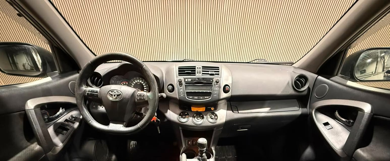 Toyota RAV4 Life 4×4 – Diesel Manuelle