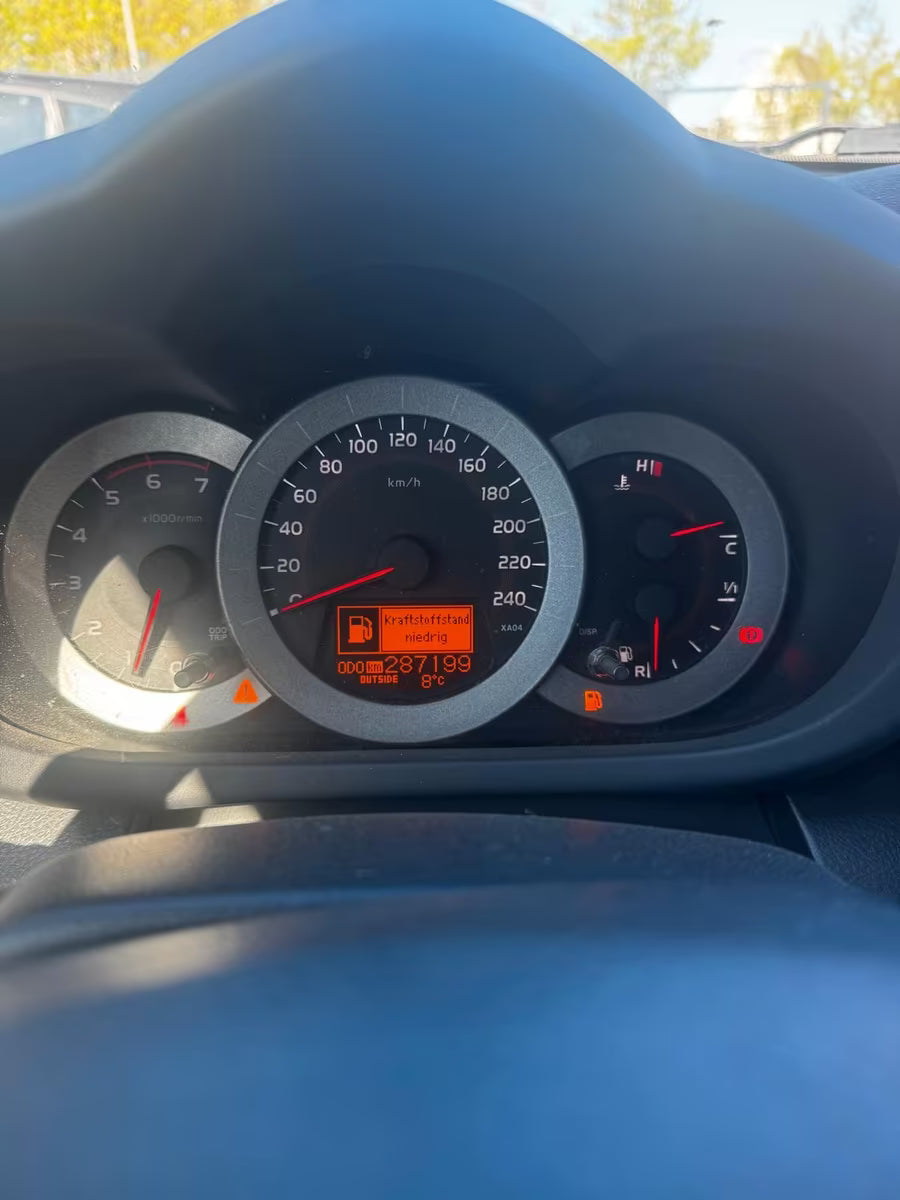 Toyota RAV4 Executive 4×4 – Diesel Manuelle