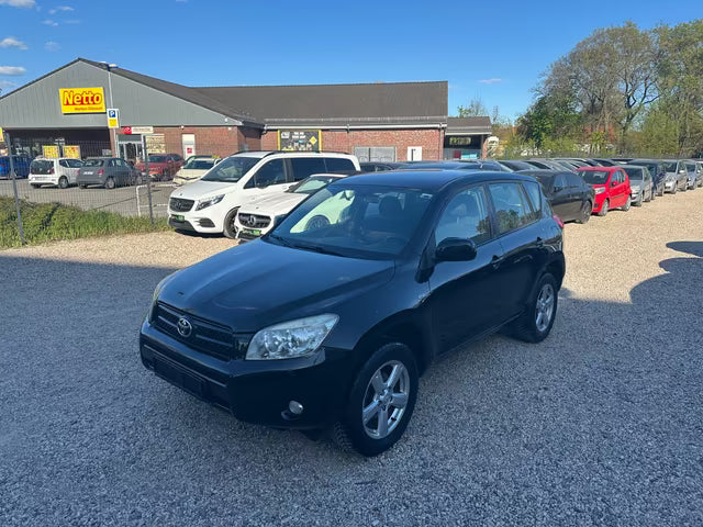 Toyota RAV4 Executive 4×4 – Diesel Manuelle