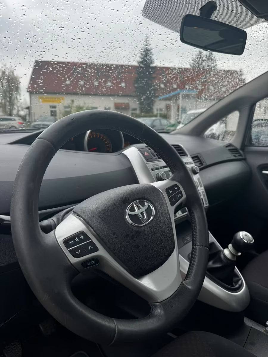 Toyota Verso Executive 1.8 Essence – 7 Places