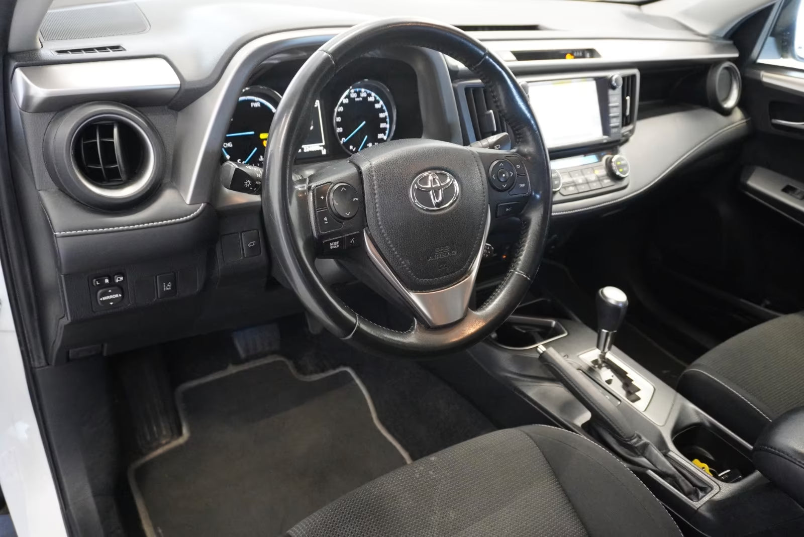 Toyota RAV4 Comfort Hybrid – Automatique (2018)