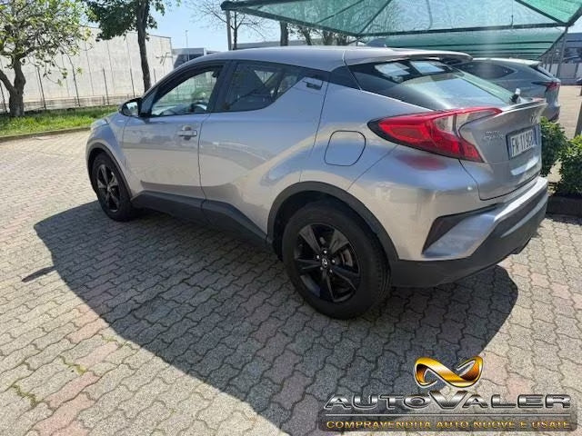 Toyota C-HR 1.8 Hybrid e-CVT (2018)