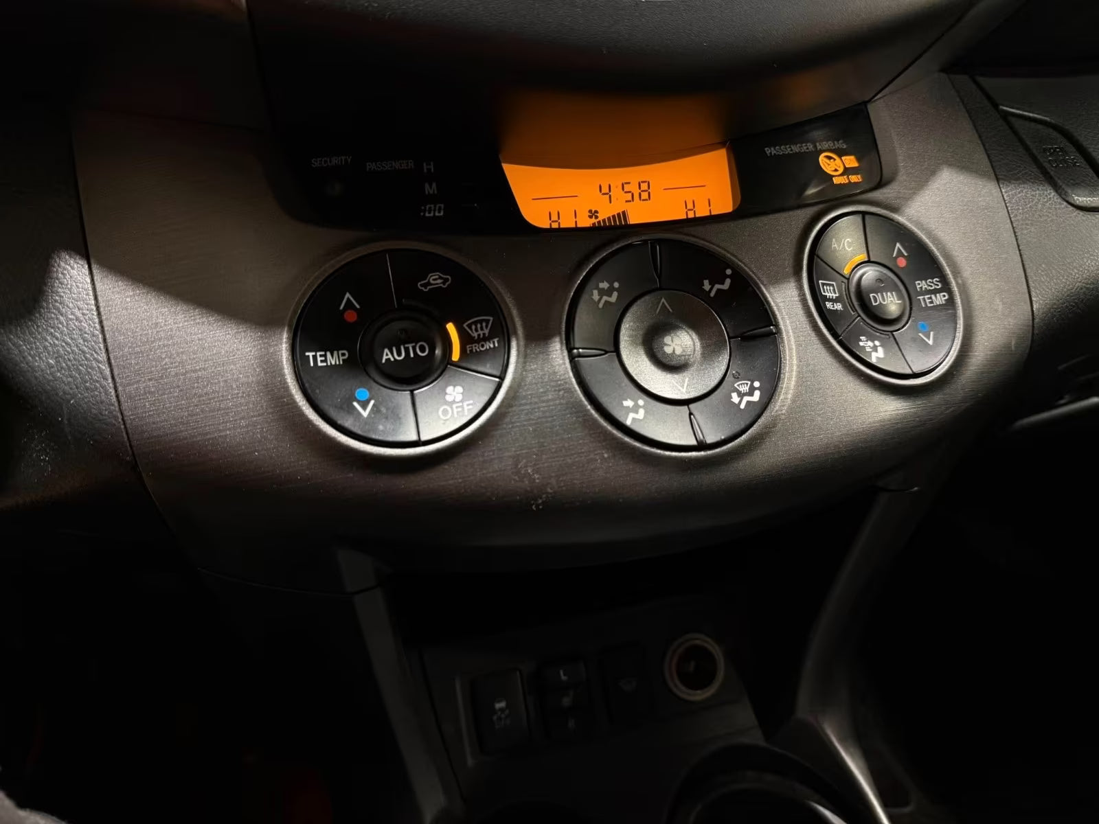 Toyota RAV4 Life 4×4 – Diesel Manuelle