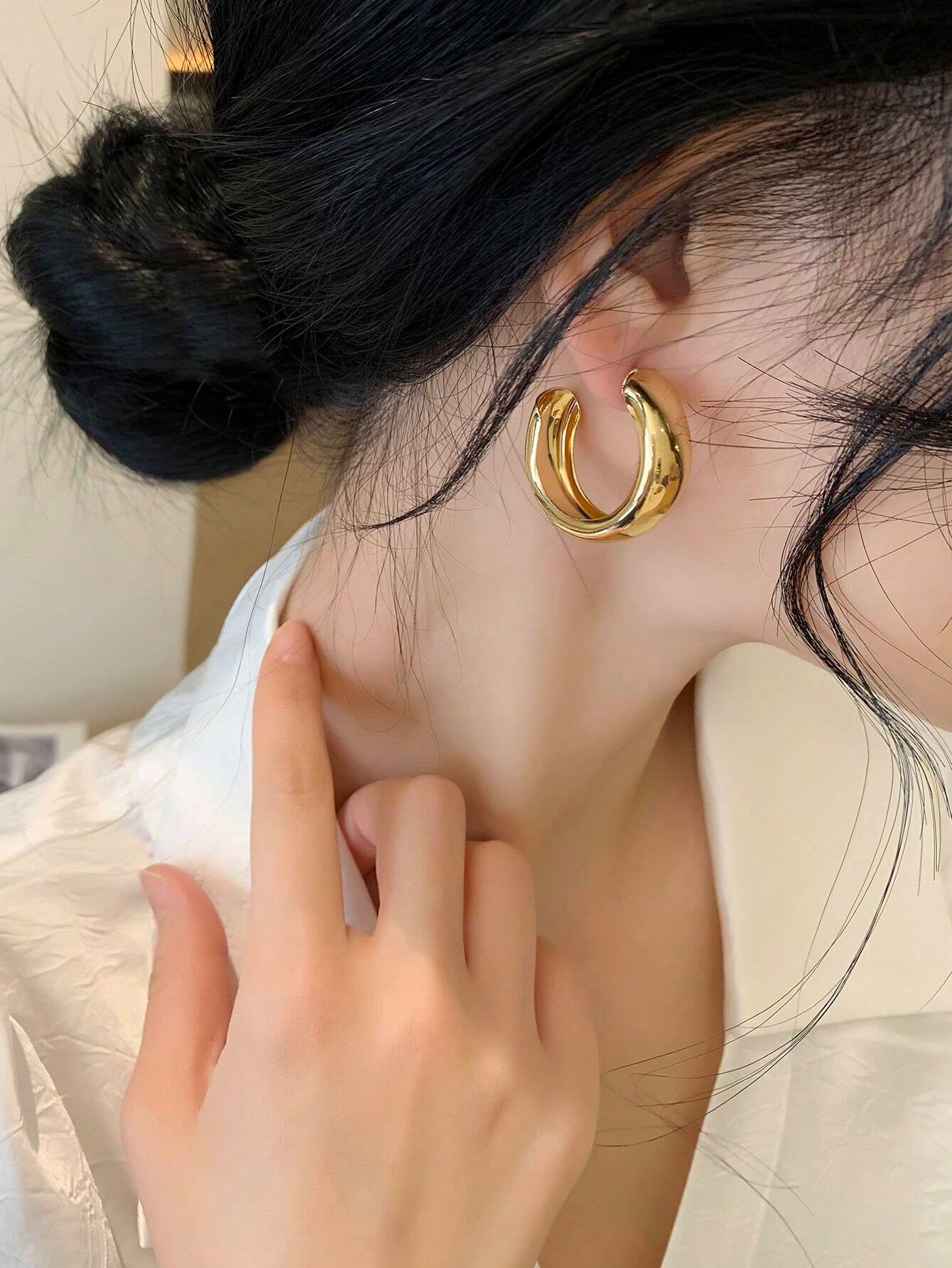 1 paire de boucles d'oreilles