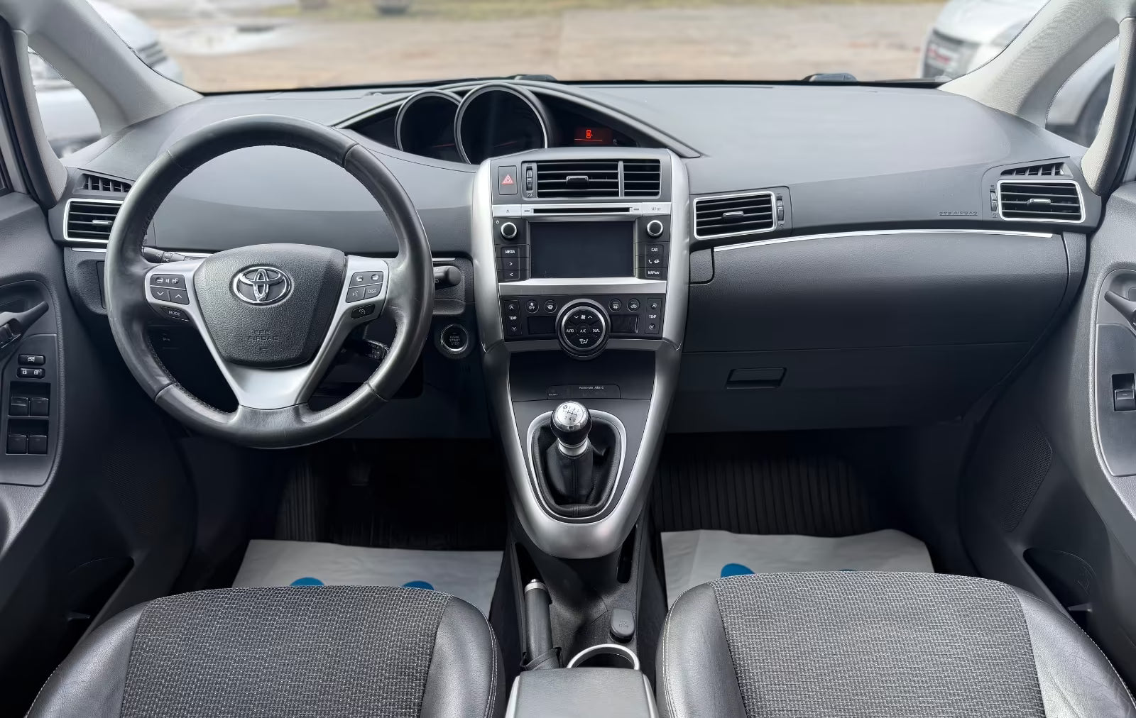 Toyota Verso 2.0 D-4D Executive – 124 ch
