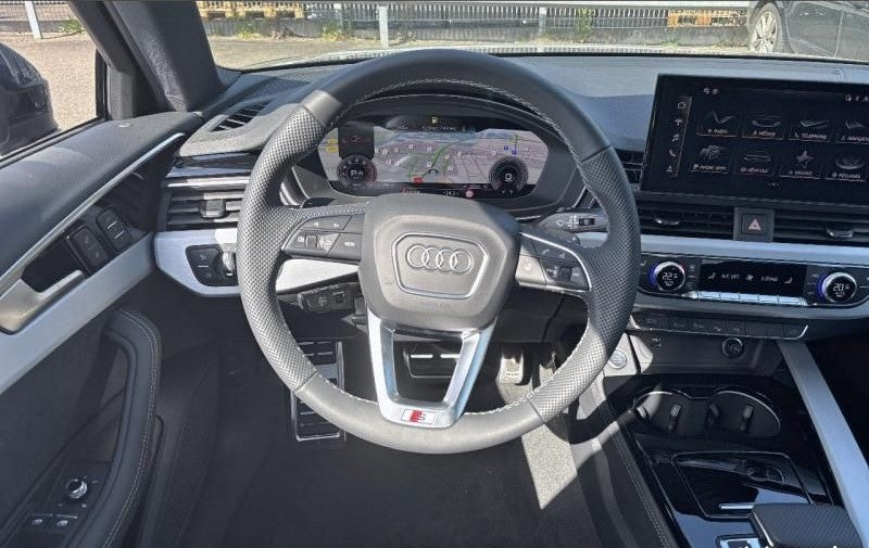 Audi A4 35 TFSI 150ch Competition S tronic 7