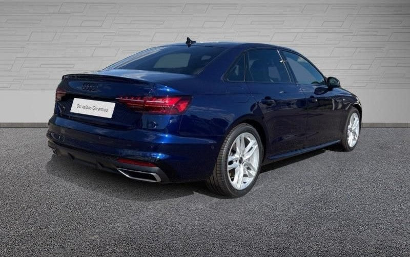 Audi A4 35 TFSI 150ch Competition S tronic 7