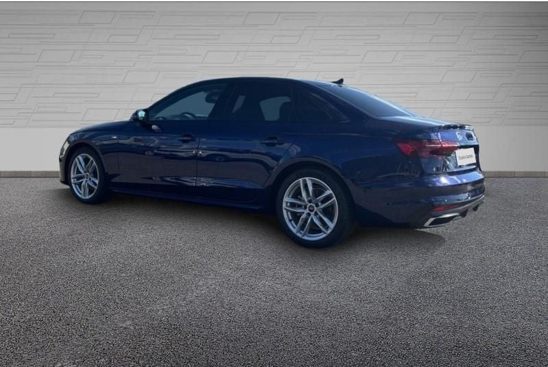 Audi A4 35 TFSI 150ch Competition S tronic 7