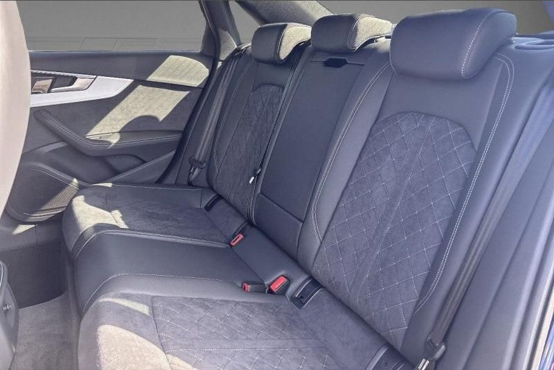 Audi A4 35 TFSI 150ch Competition S tronic 7