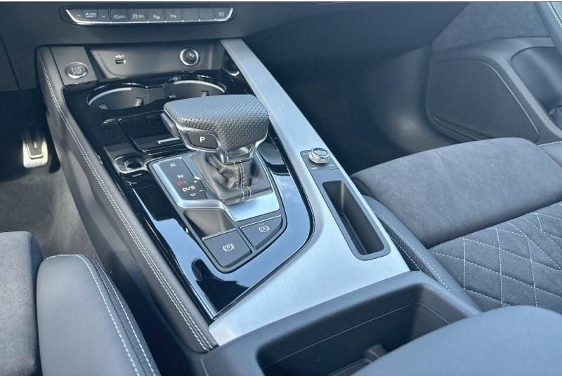 Audi A4 35 TFSI 150ch Competition S tronic 7