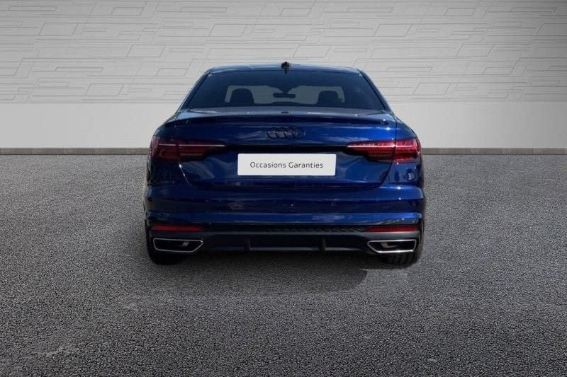 Audi A4 35 TFSI 150ch Competition S tronic 7